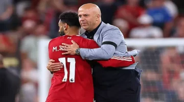 مشادة بين محمد صلاح ومدرب ليفربول سلوت تكشف توتر العلاقة داخل الفريق